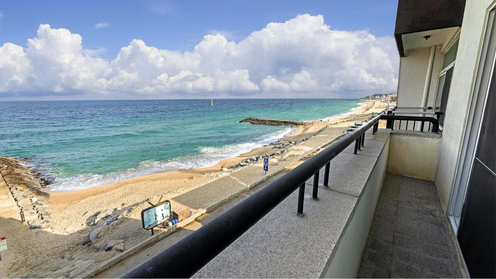 Gangneung Haerang Pension Buitenkant foto